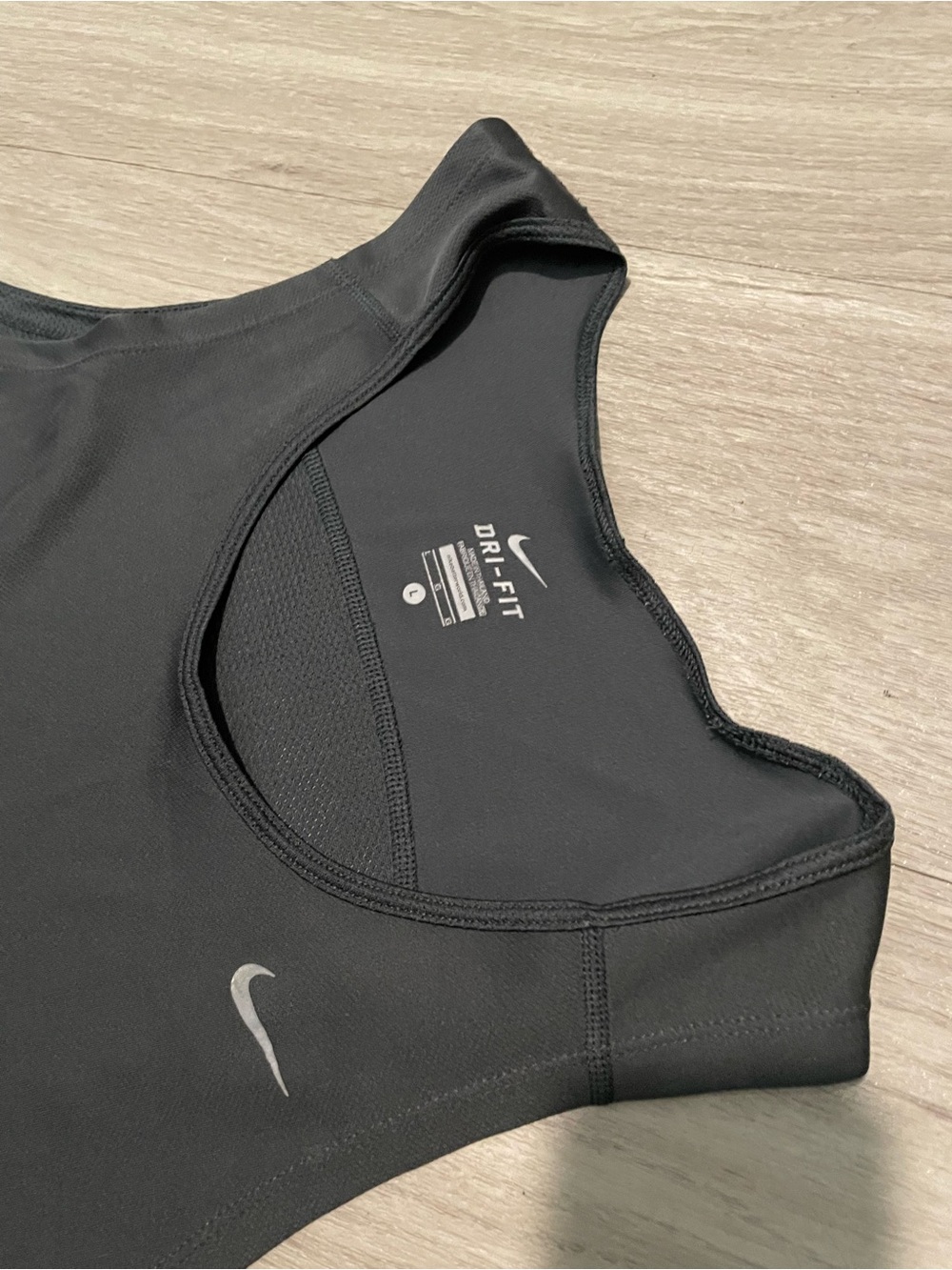 Nike Black Men’s Dri-FIT Tank Top - Picture 2 of 2